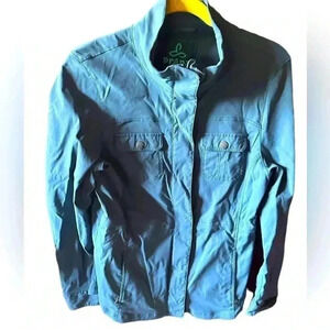 Women’s Prana XL teal blue fall weight jacket. Zip up with snaps.Pockets. VGUC